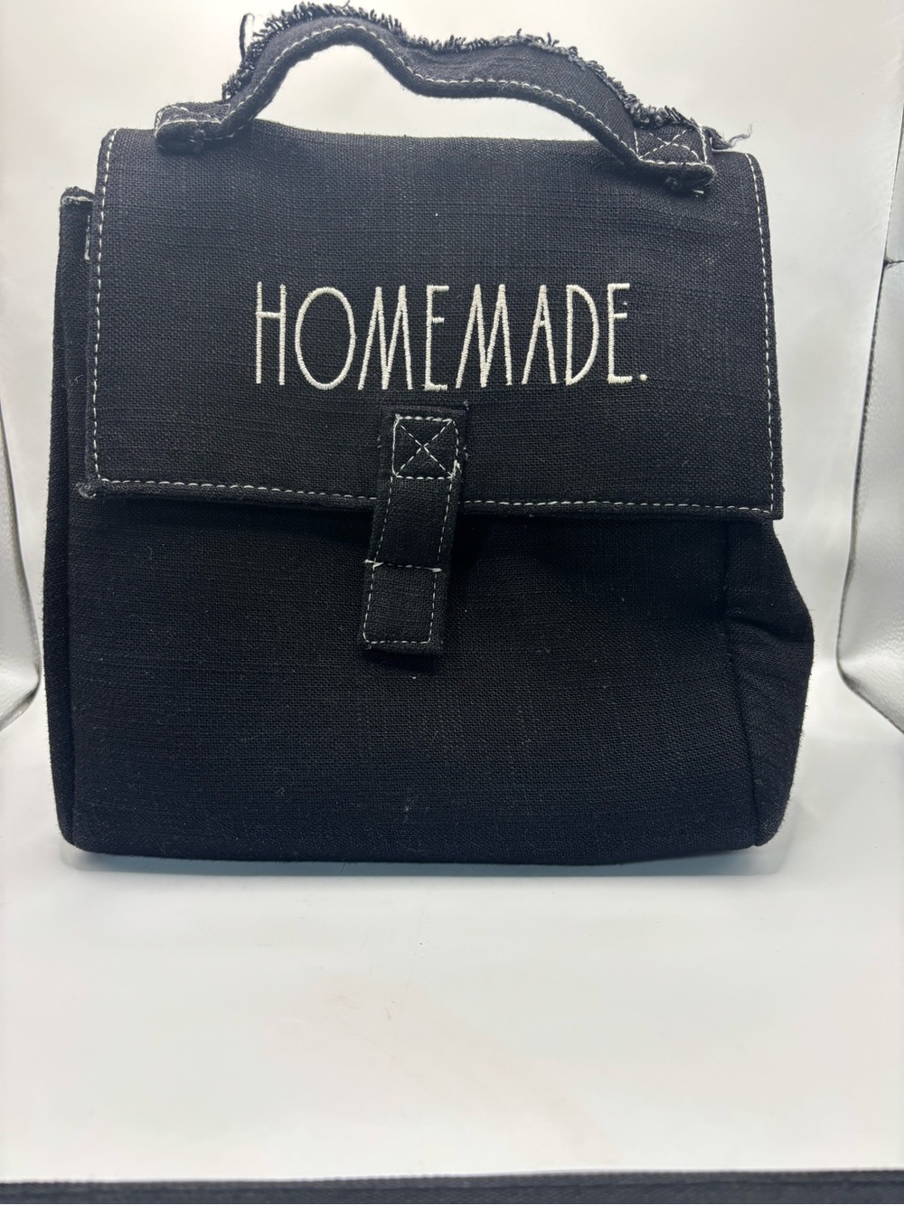 Rae Dunn "HOMEMADE" Insulated Lunch Bag.